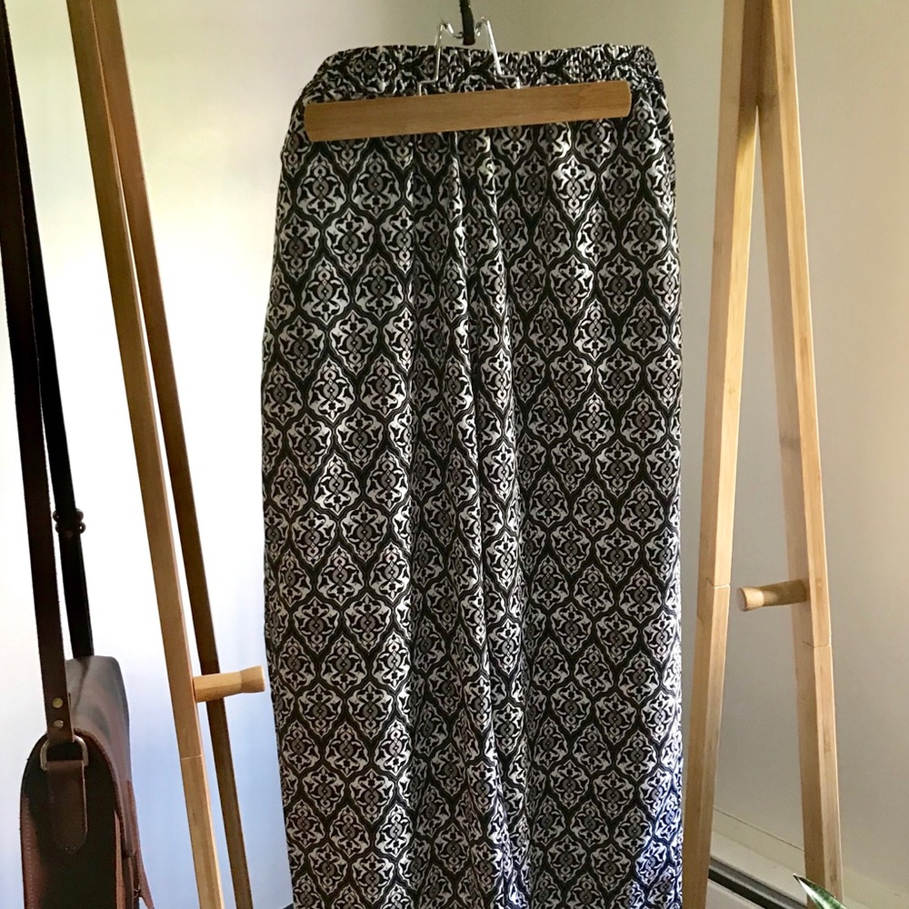 H&M 16 wide leg pants black and blush • like new